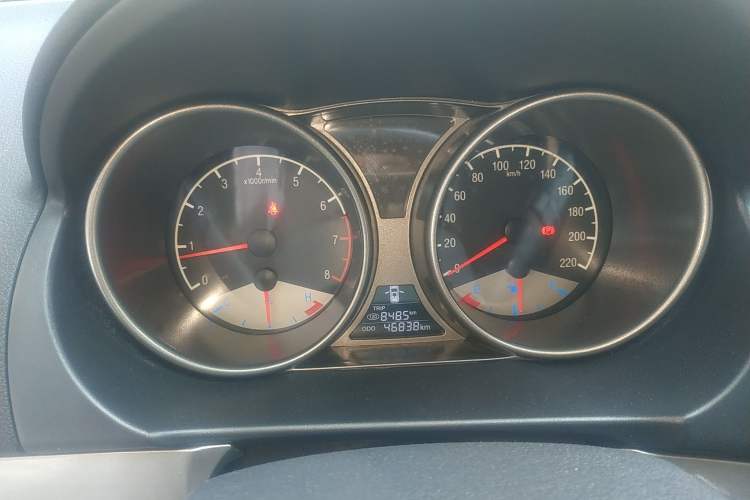 Used Geely Auto GX7 2015 Classic Edition 1.8L Manual Elite Model China V Standard
