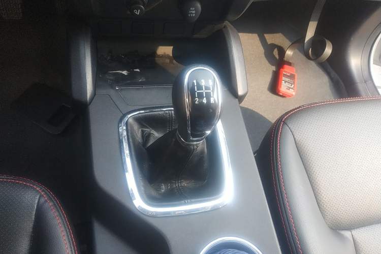 Used Geely Auto GX7 2015 Classic Edition 1.8L Manual Elite Model China V Standard
