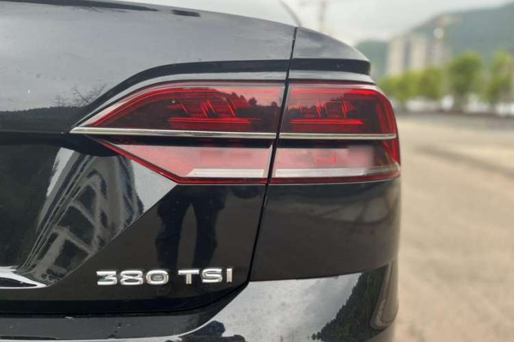 Used Volkswagen Phideon 2019 380TSI Two-Wheel Drive Business Edition China VI Standard