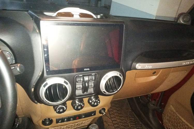 Used Jeep Wrangler 2013 3.6L Sahara Four-Door Edition
