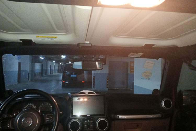 Used Jeep Wrangler 2013 3.6L Sahara Four-Door Edition
