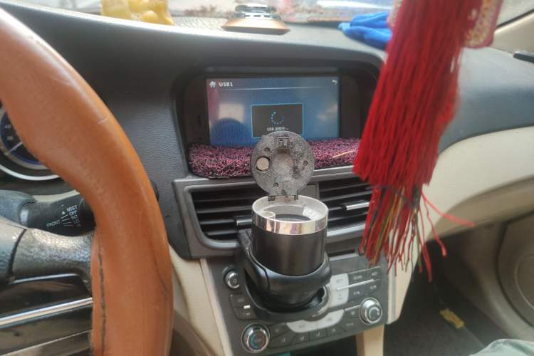 Used Soueast V5 Lingzhi 2014 1.5L Manual Standard Edition Audio And AC Panel