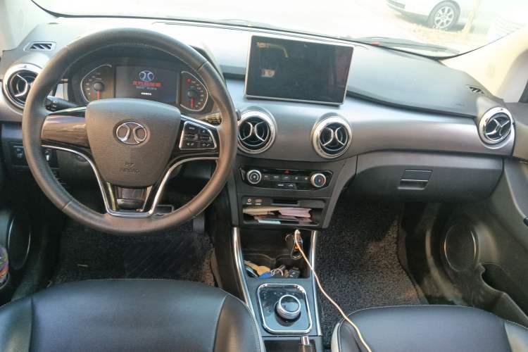 Used BAIC New Energy EC5 2019 New Style Edition Center Console