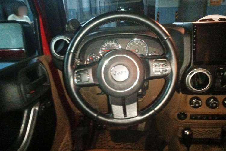 Used Jeep Wrangler 2013 3.6L Sahara Four-Door Edition
