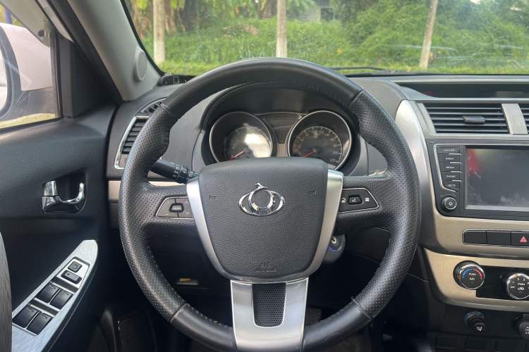 Used Geely Auto GX7 2015 Classic Edition 1.8L Manual Elite Model China V Standard
