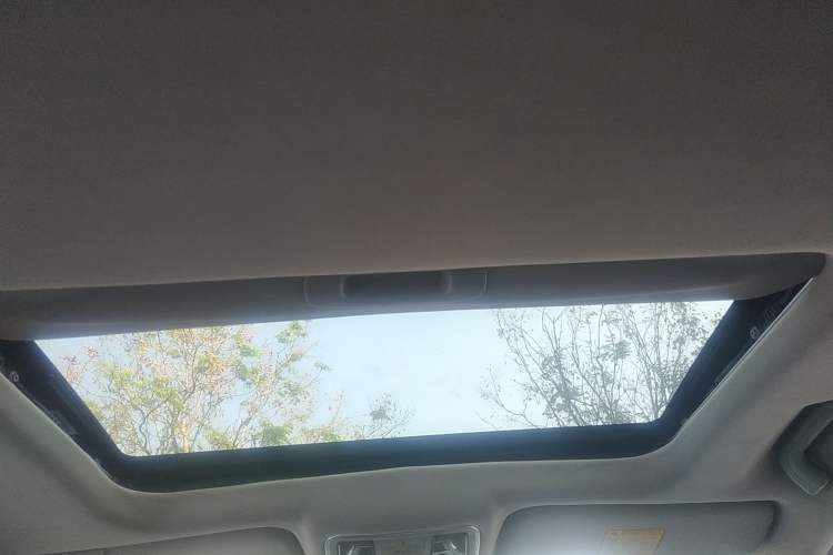 Used Geely Auto GX7 2015 Classic Edition 1.8L Manual Elite Model China V Standard
