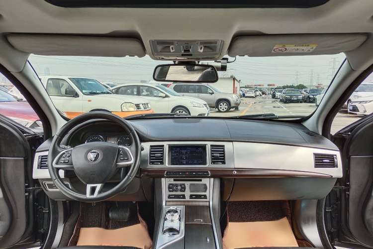 Used Jaguar XF 2015 XF 2.0T Prestige Edition
