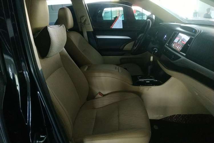 Used Toyota Highlander 2017 2.0T Four-Wheel Drive Elite Edition 7-Seater
