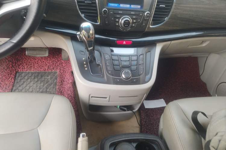 Used JAC Refine M5 2016 2.0T Gasoline Automatic Business Edition