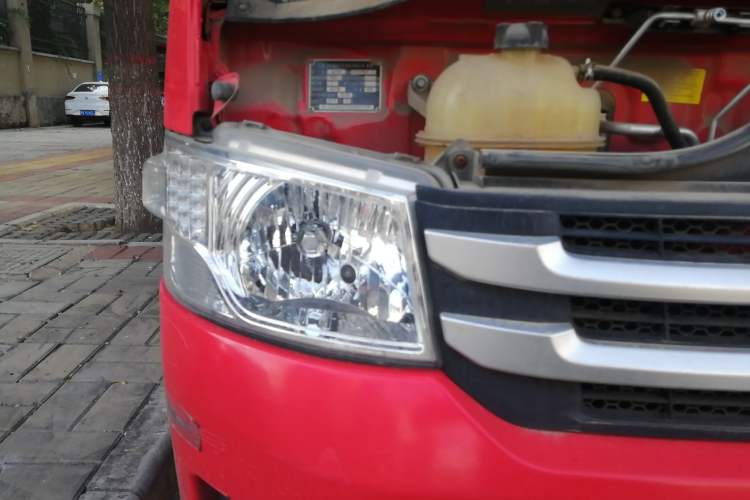 Used Foton Scenic G7 2017 2.0L Long-Wheelbase Commercial Van High Roof 2 Seats 4Q20M