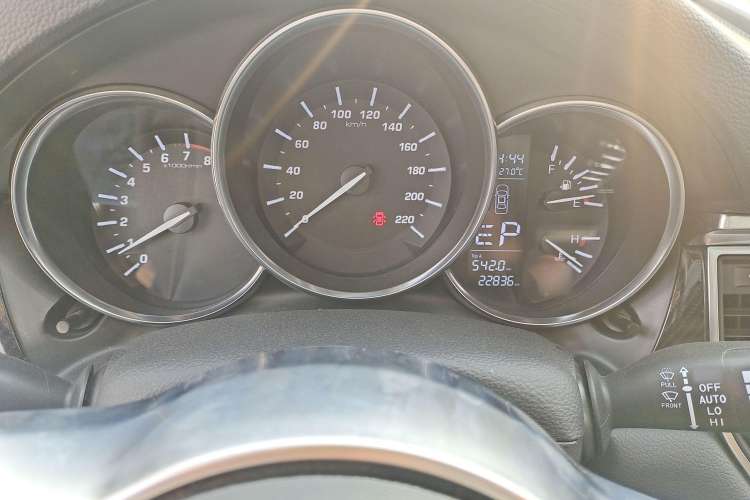 Used Zotye SR9 2017 2.0T Automatic Ultimate Edition
