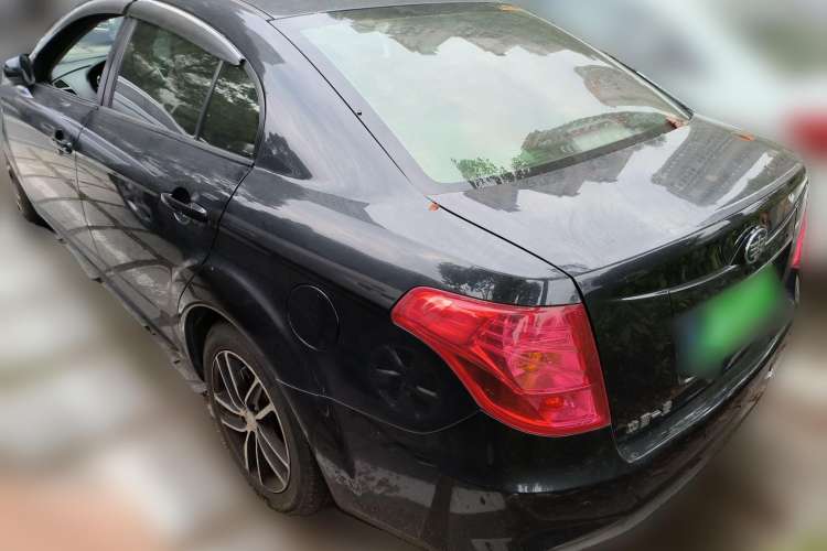 Used Bestune B50 2013 1.6L automatic luxury version
