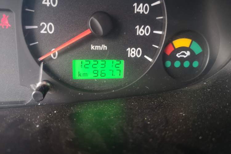 Used JAC Refine 2011 2.0L Shuttle Gasoline Comfort Edition HFC4GA3 Odometer Close Up