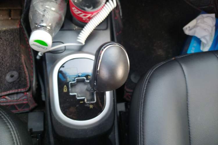 Used Changan CX20 2014 1.4L IMT Sunroof Navigation Version China IV Standard
