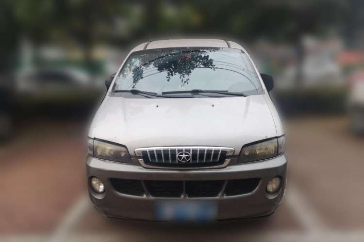 Used JAC Refine 2011 2.0L Shuttle Gasoline Comfort Edition HFC4GA3 Front