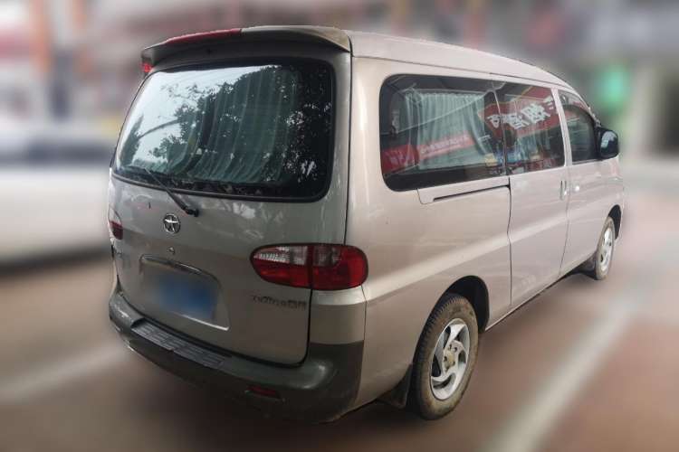 Used JAC Refine 2011 2.0L Shuttle Gasoline Comfort Edition HFC4GA3 Rear Right 45 Deg