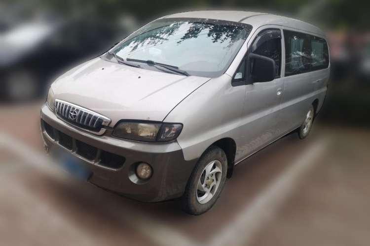 Used JAC Refine 2011 2.0L Shuttle Gasoline Comfort Edition HFC4GA3