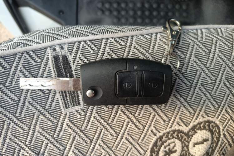 Used JMC Transit 2019 2.8T Commercial Version Short Wheelbase Low Roof 6-Seater China VI Emission Standard JX493