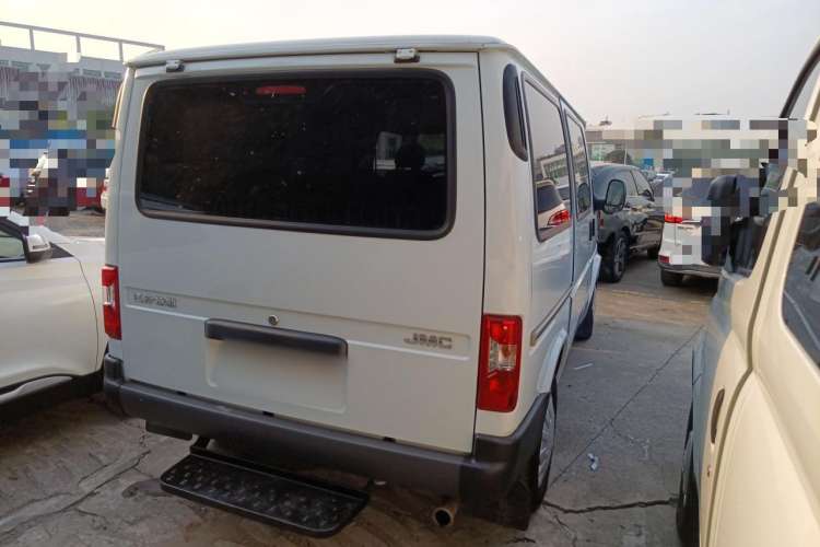 Used JMC Transit 2019 2.8T Commercial Version Short Wheelbase Low Roof 6-Seater China VI Emission Standard JX493