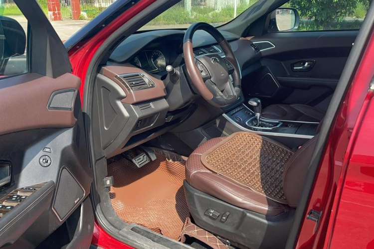 Used Land X7 2015 2.0T Panoramic Prestige Edition
