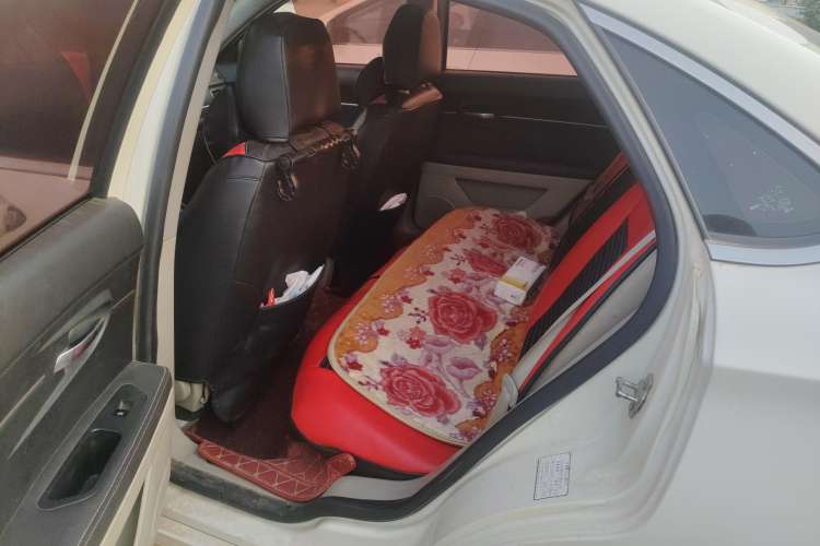 Used BAIC Senova D50 2014 1.5L manual standard version
