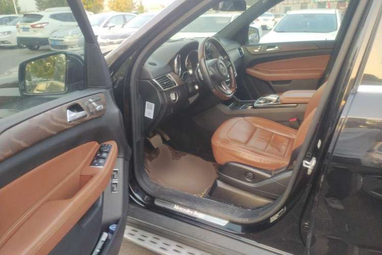 Used Mercedes-Benz GLS 2016 GLS 400 4MATIC Luxury Model
