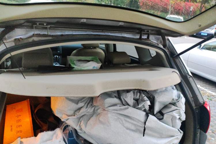 Used Nissan Qashqai 2010 20X LE CVT 2WD Trunk