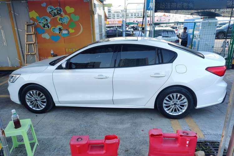 Used Ford Focus 2020 Sedan EcoBoost 180 Automatic Trend Edition
