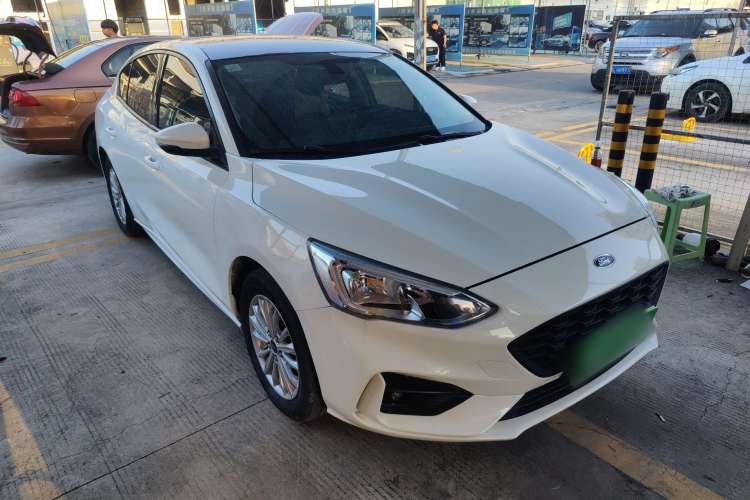Used Ford Focus 2020 Sedan EcoBoost 180 Automatic Trend Edition
