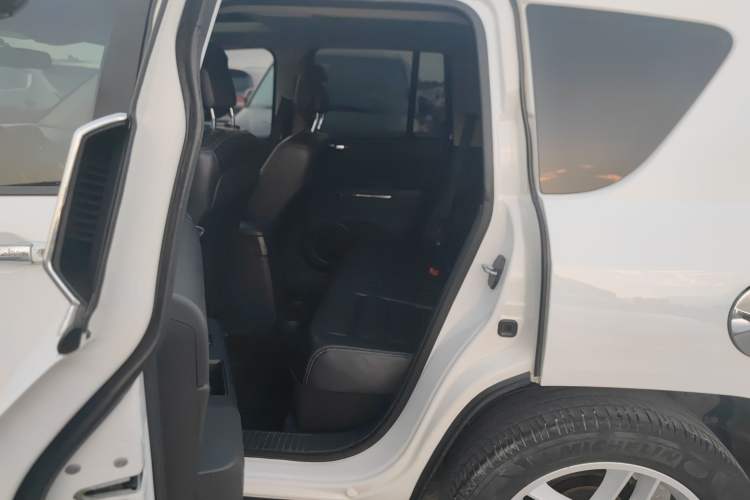 Used Jeep Compass 2013 2.4L four-wheel drive luxury version