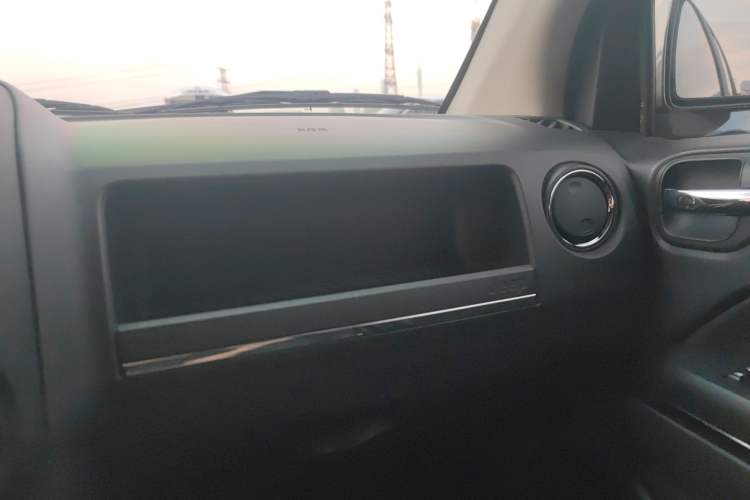 Used Jeep Compass 2013 2.4L four-wheel drive luxury version