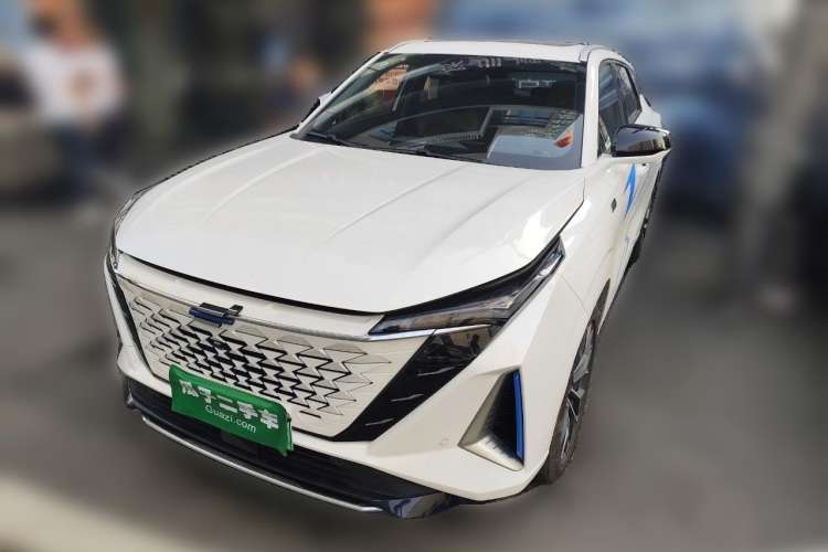 Used Oshan Z6 New Energy 2023 ZhiDian iDD 150KM Flagship PLUS Smart Parking Edition
