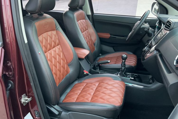 Used SWM X3 2018 1.5L Manual Fashion Model