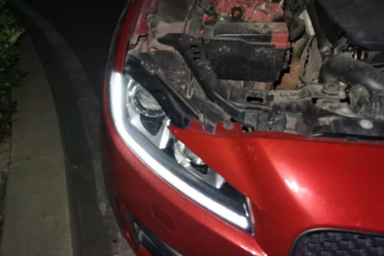 Used Jaguar F-PACE 2016 2.0T Two-Wheel-Drive R-Sport Sport Edition