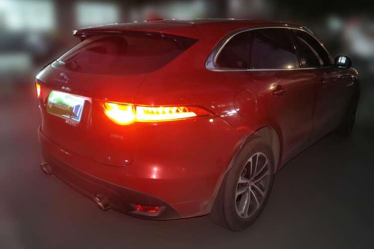 Used Jaguar F-PACE 2016 2.0T Two-Wheel-Drive R-Sport Sport Edition