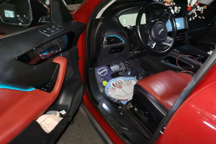 Used Jaguar F-PACE 2016 2.0T Two-Wheel-Drive R-Sport Sport Edition