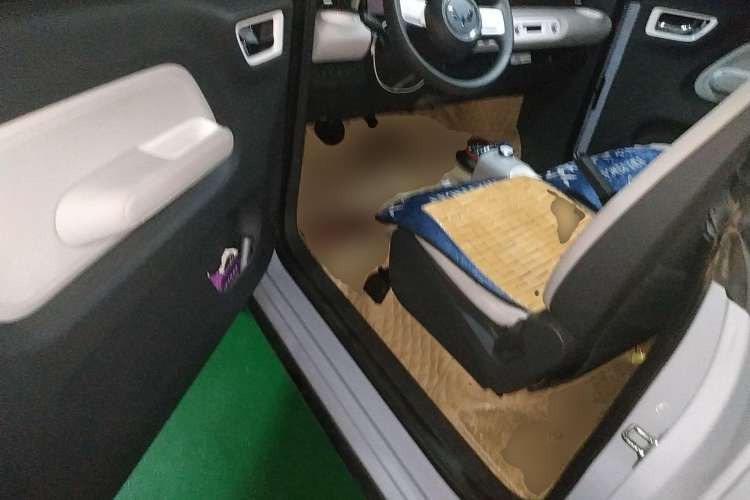 Used Wuling Hongguang MINIEV 2022 Convertible Model
