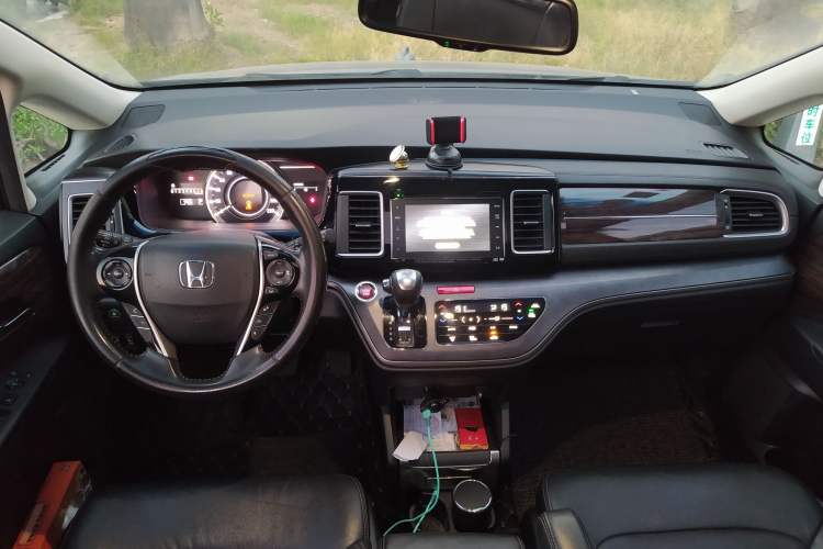 Used Honda Elysion 2016 2.4L Supreme Edition