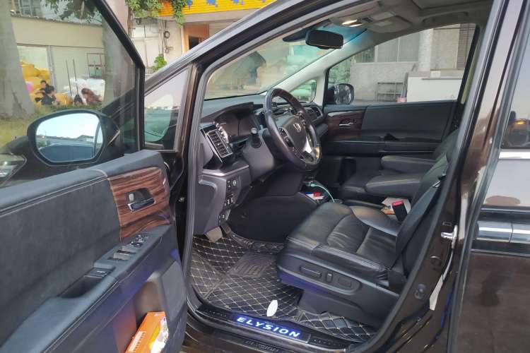 Used Honda Elysion 2016 2.4L Supreme Edition