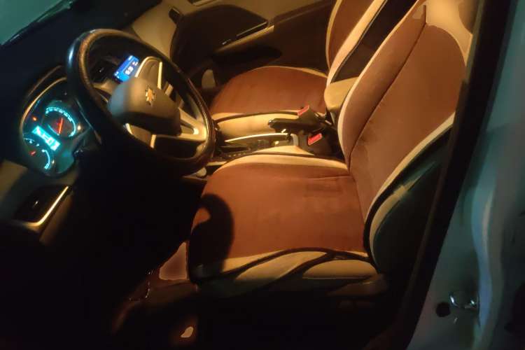 Used Chevrolet Lova RV 2016 1.5L Automatic Comfort Edition Left Front Seat