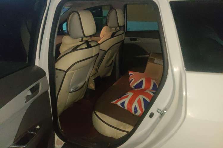 Used Chevrolet Lova RV 2016 1.5L Automatic Comfort Edition Left Rear Seat