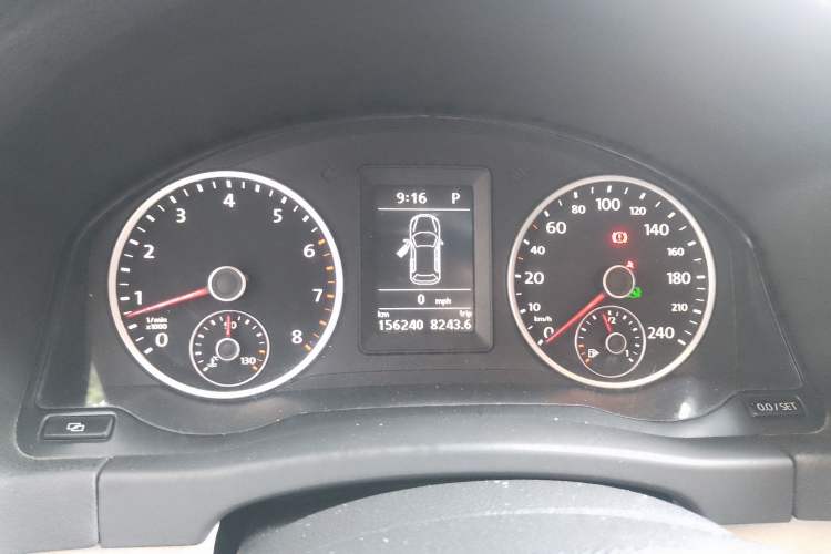 Used Volkswagen Tiguan 2009 2.0 TSI Luxury Edition Instrument Cluster