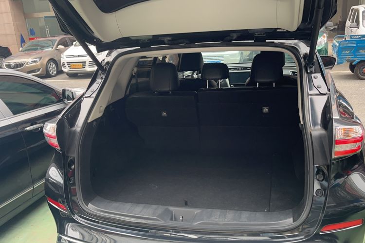 Used Nissan Murano 2019 2.5L XL Two-Wheel Drive Smart Connect Luxury Edition China VI Standard