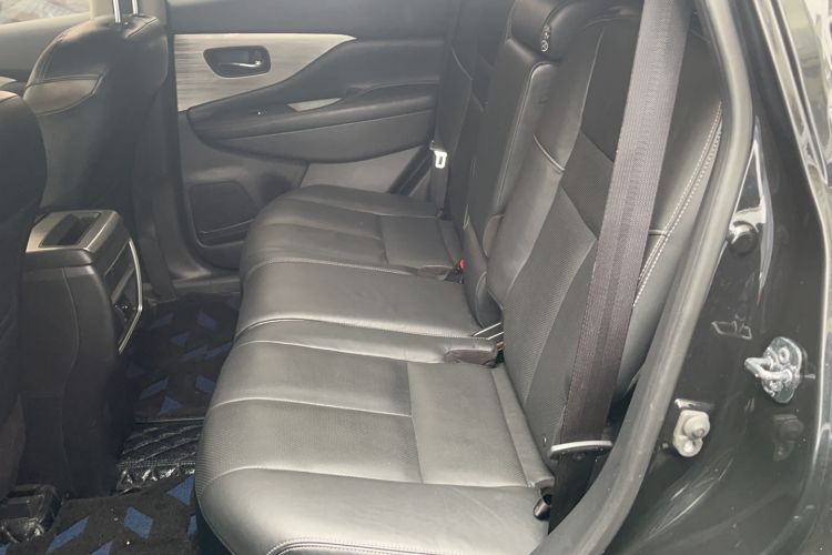 Used Nissan Murano 2019 2.5L XL Two-Wheel Drive Smart Connect Luxury Edition China VI Standard