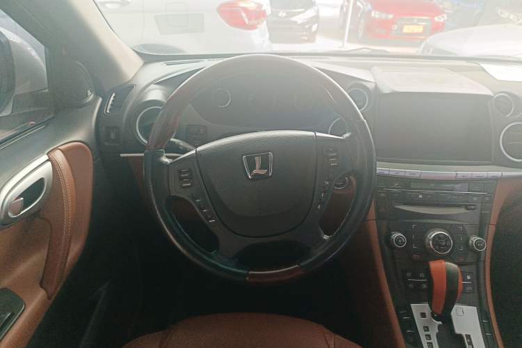 Used Luxgen Great 7 SUV 2013 Limited-Edition Sharp Model 2.2T Two-Wheel-Drive Smart Version