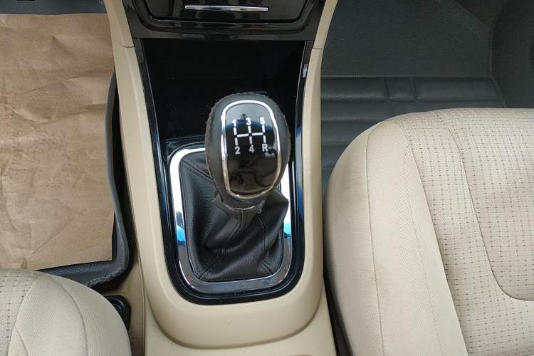 Used Chery E3 2013 1.5L Manual Fashion Model