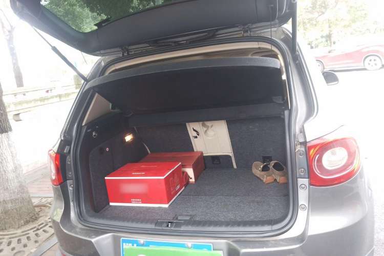 Used Volkswagen Tiguan 2009 2.0 TSI Luxury Edition Trunk