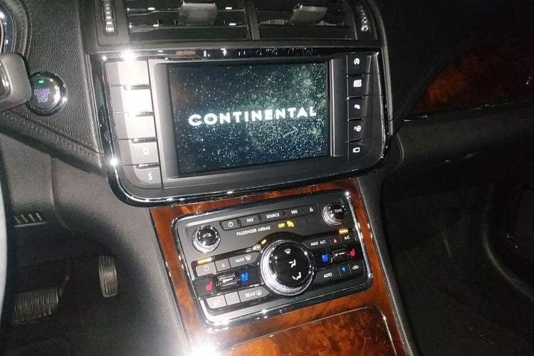 Used Lincoln Continental 2017 2.0T Two-Wheel Drive Prestige Edition