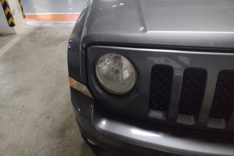 Used Jeep Patriot 2014 2.4L Sport Edition Right Front Headlight