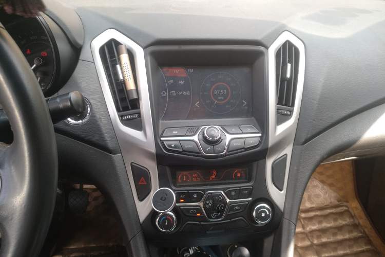 Used Chery Arrizo 7 2014 1.6L Manual ZhiShang Magic Edition
